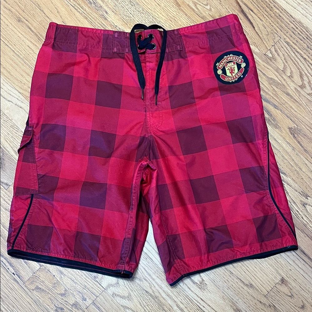 Manchester United Board Short/Swimmers Red Black w/Pocket & Logo Men's Size 36 - Picture 2 of 10